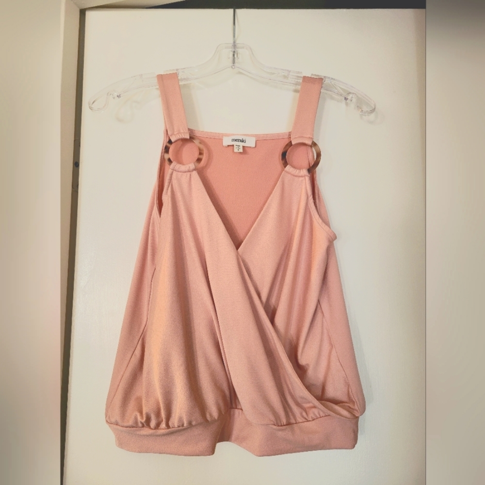 Sleeveless crop top